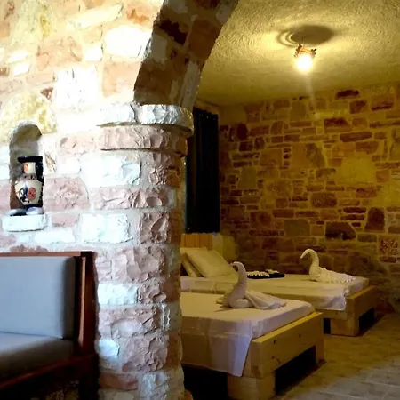 Limni Hotell