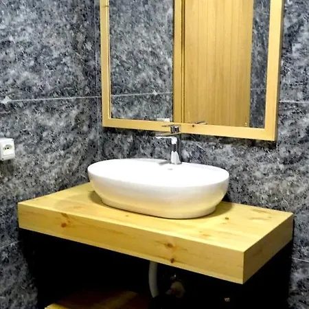 Hotel Limni 4*