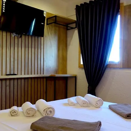 Limni Hotel 4*