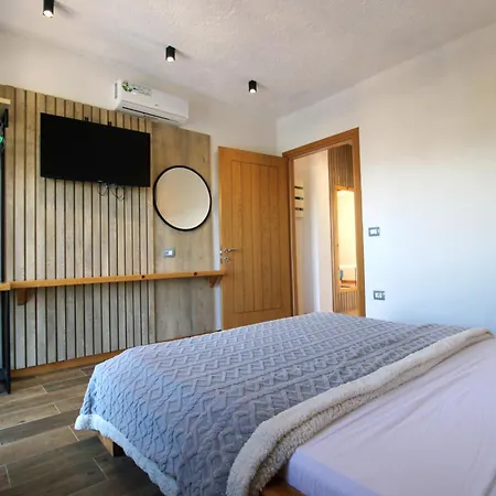 Hotel Limni Ksamil