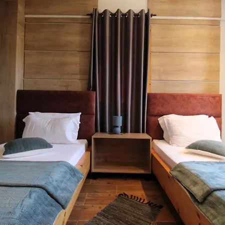 Limni Hotel Ksamil