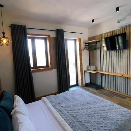 Hotel Limni