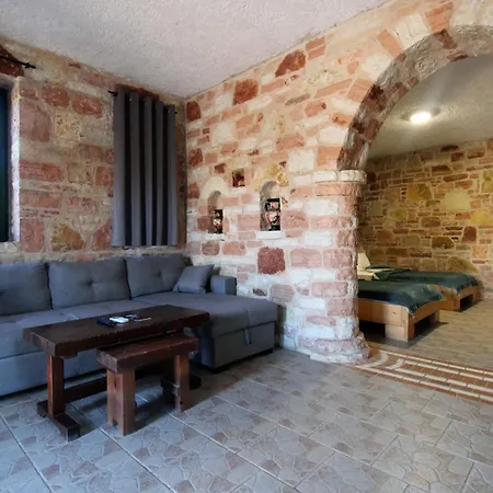 Limni Hotel Ksamil