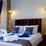 Hotel Limni 4*