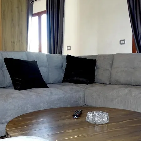 Hotel Limni 4*
