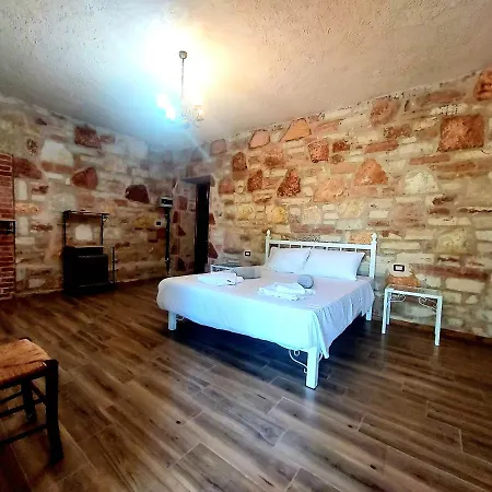 Limni Hotel