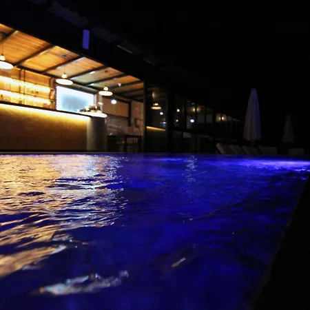 Limni Hotel Ksamil
